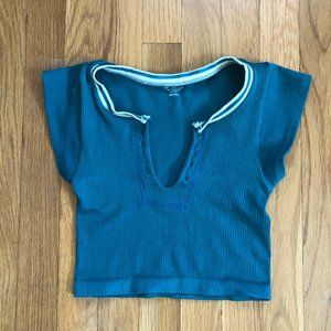 Urban Outfitters cropped tee shirt